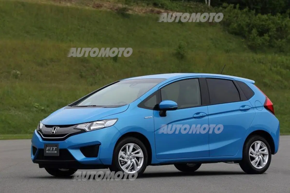 Nuova Honda Fit (Jazz) Hybrid: debutta il nuovo sistema ibrido con cambio a doppia frizione (3)