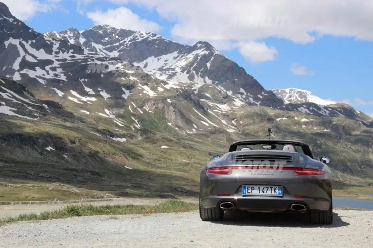 Porsche: alla scoperta della Svizzera con 911 e Cayman. Ecco il video