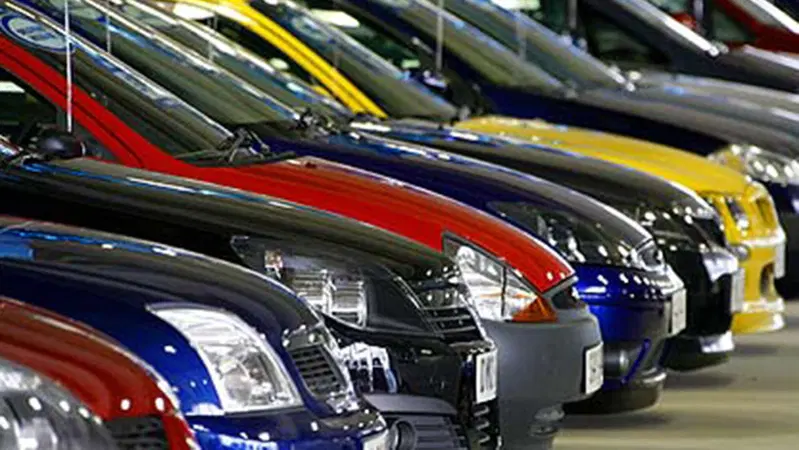 Mercato auto: l'Europa cresce. E Mercedes chiede pi&ugrave; stabilit&agrave;