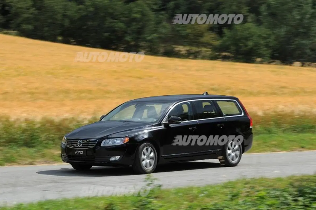 Volvo V70 D2 Polar (5)