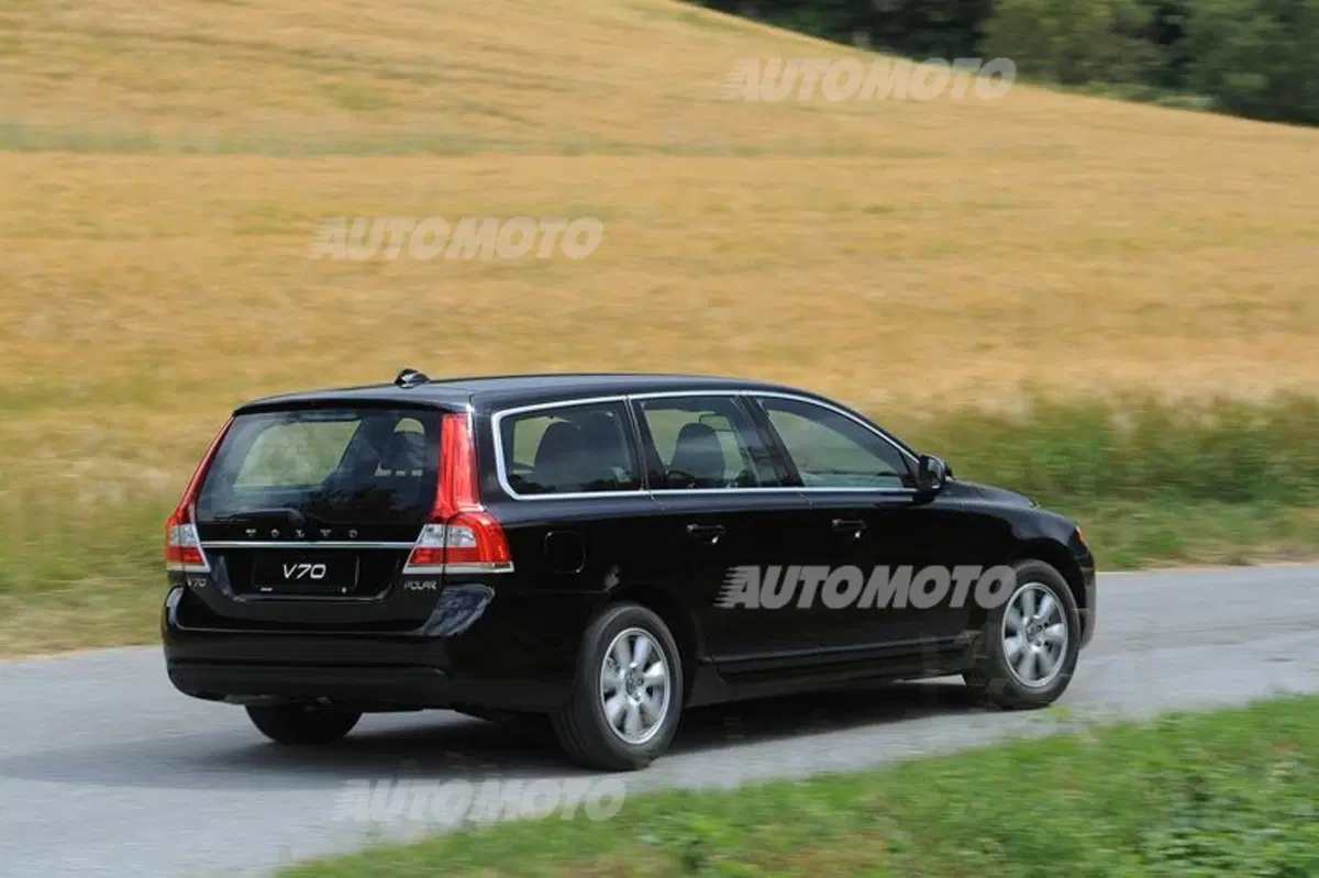 Volvo V70 D2 Polar (6)