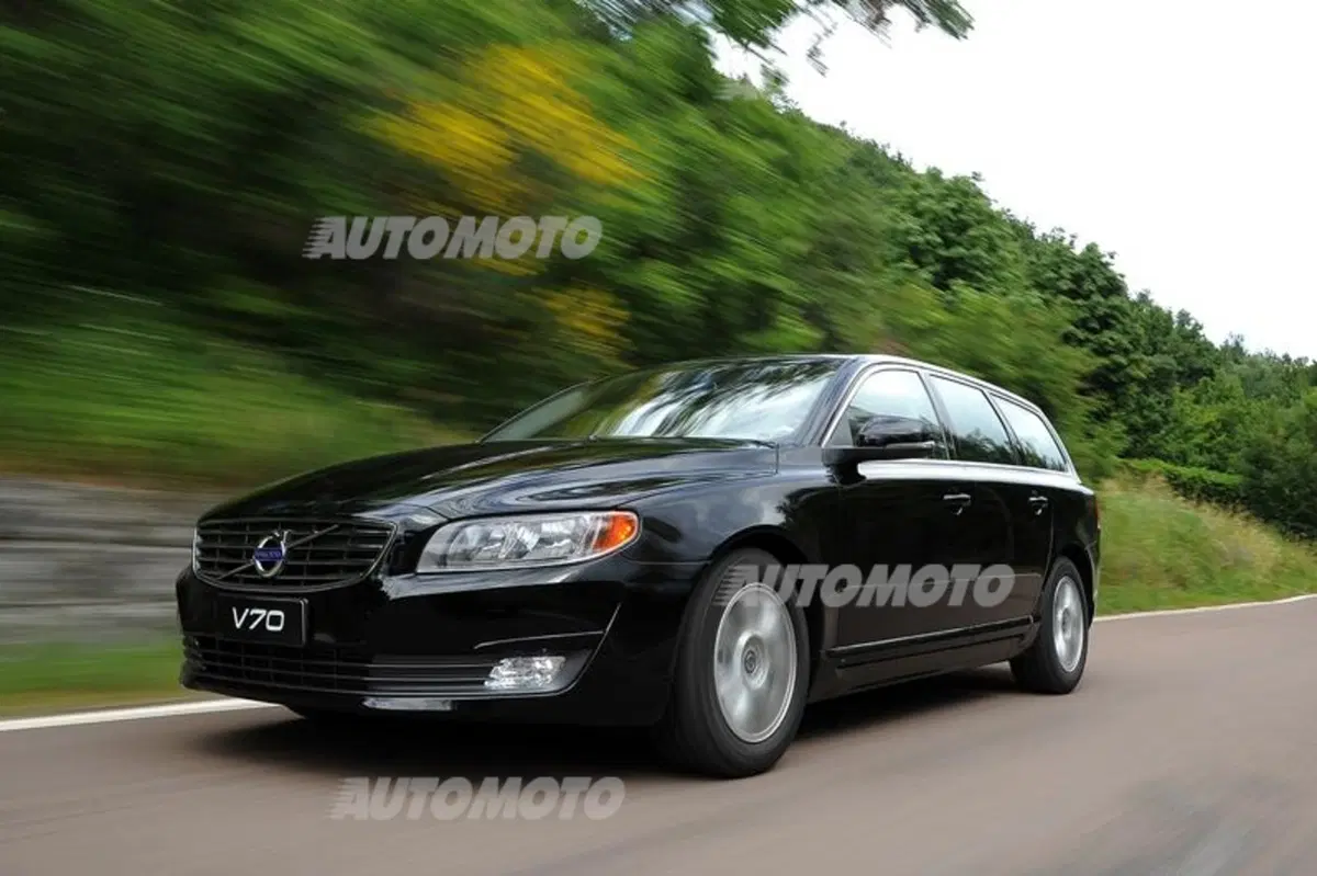 Volvo V70 D2 Polar (10)
