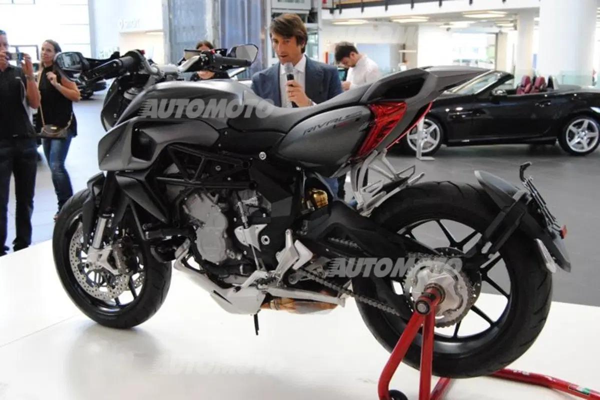 Lanzoni (Mercedes-Benz Italia): «Tra AMG e MV Agusta un matrimonio perfetto» (4)