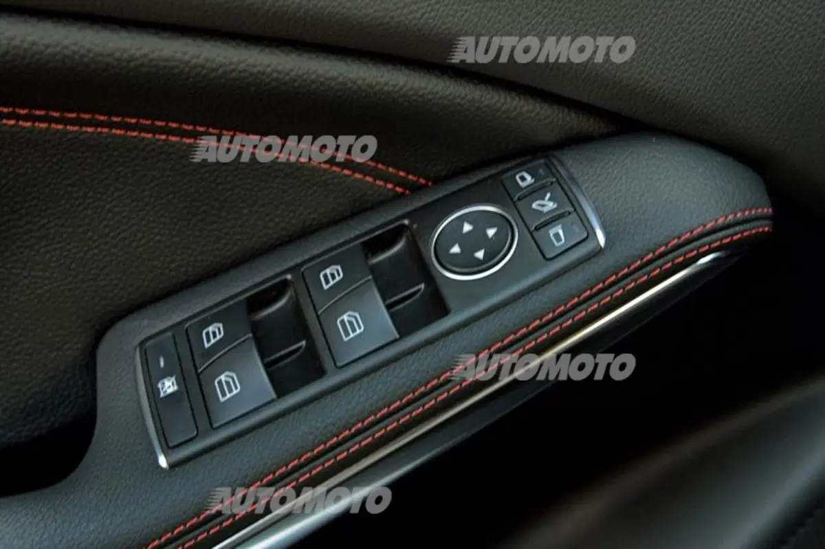 Mercedes-Benz A 45 AMG (19)