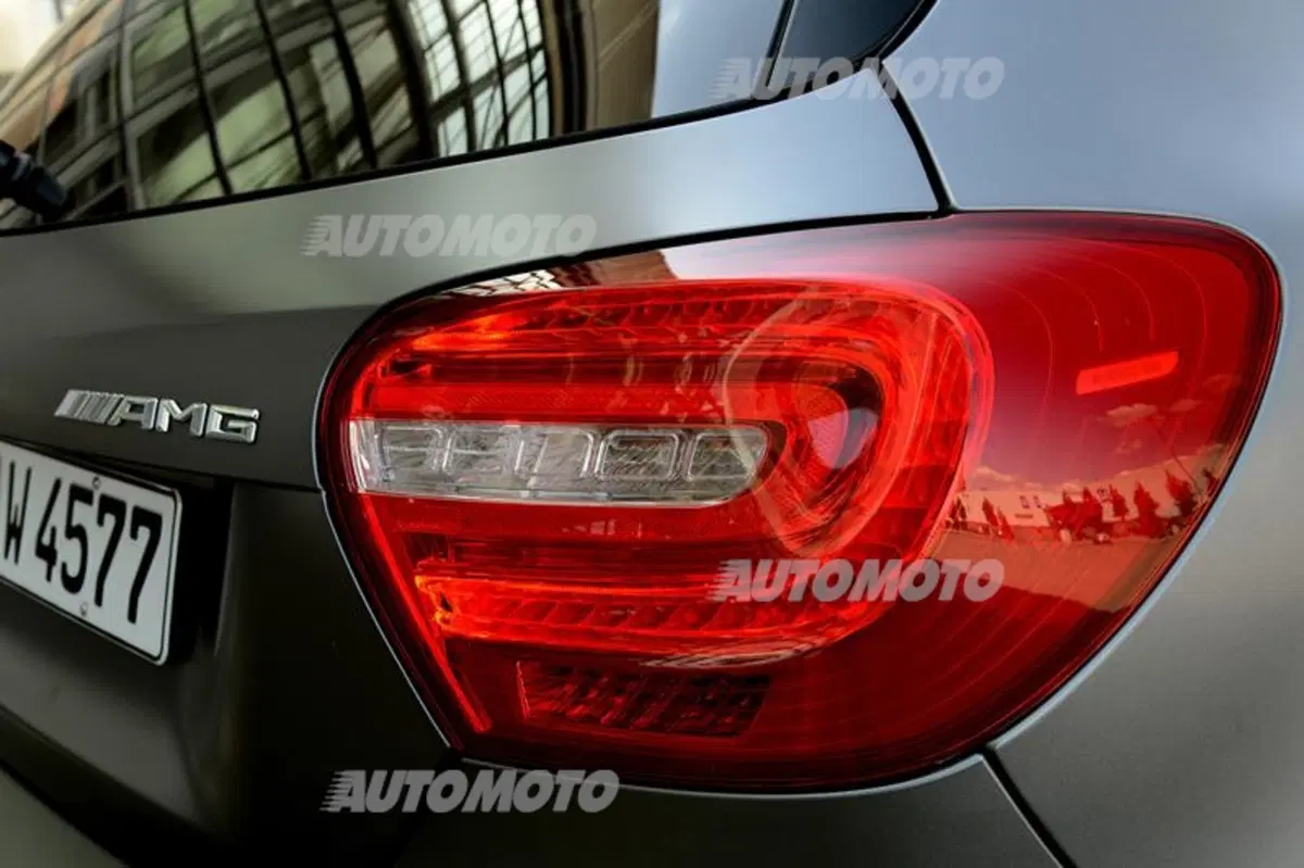 Mercedes-Benz A 45 AMG (30)