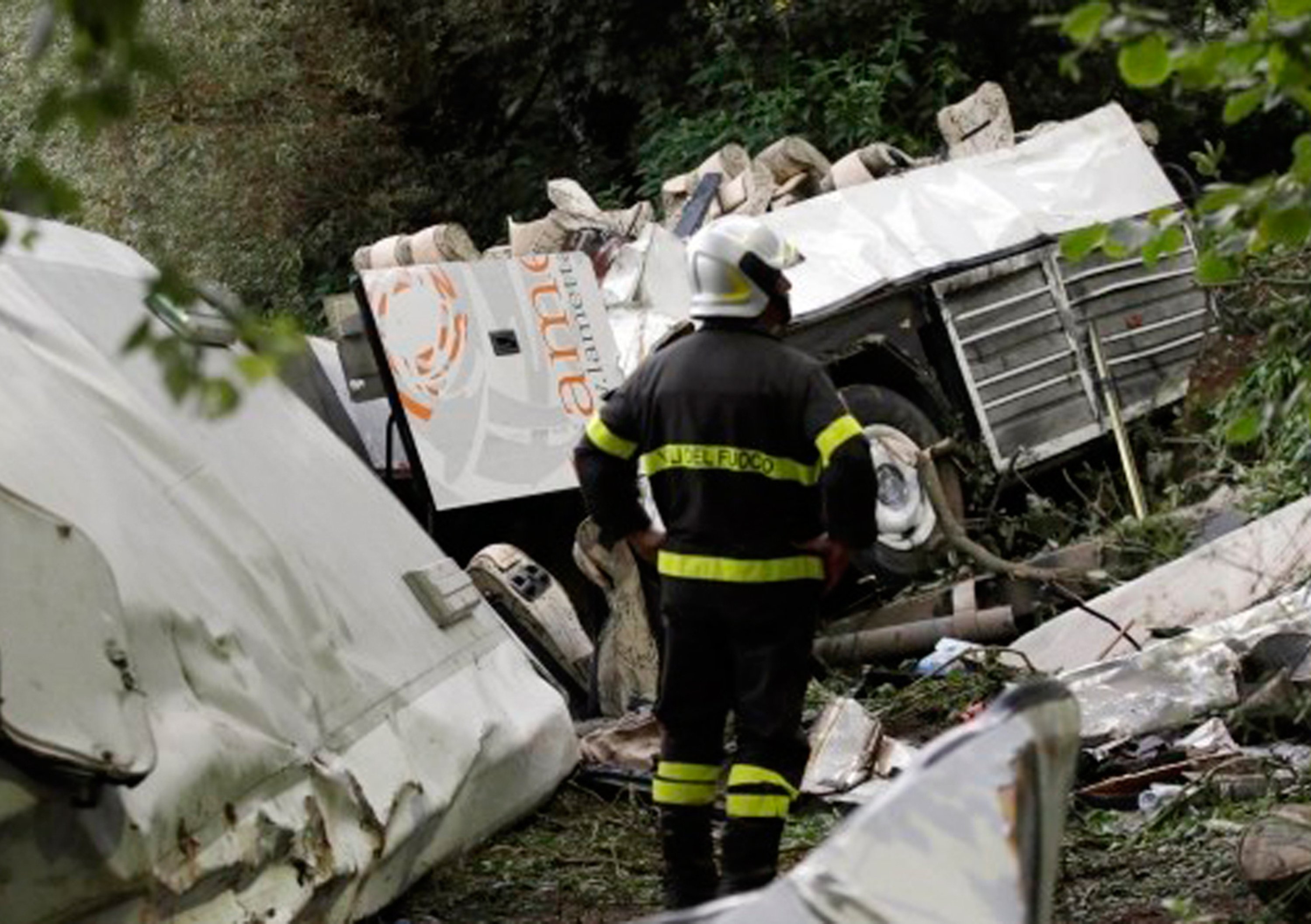 Incidente bus in Irpinia: troppe attenzioni sullo stato del mezzo e poche sul guard rail
