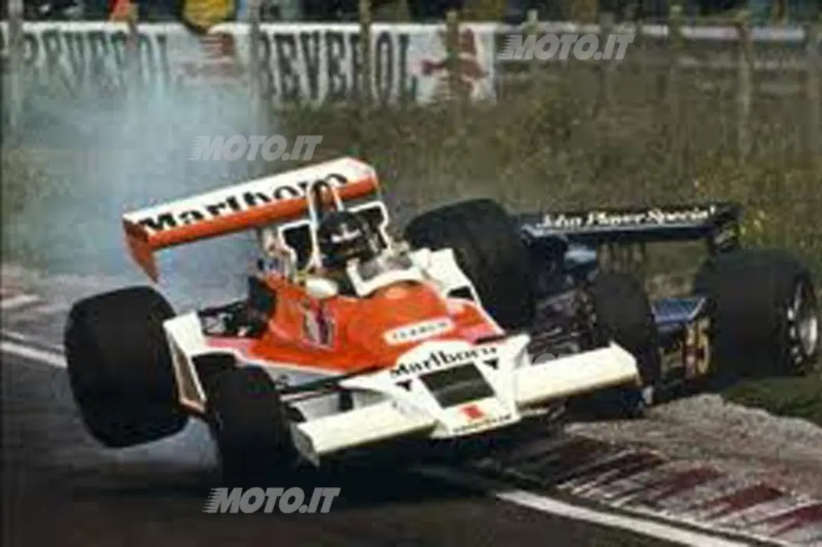 Hunt vs Lauda: il 1 agosto del 1976 avveniva il tragico incidente (5)
