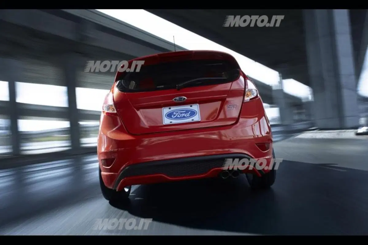 Ford Fiesta ST: aumentata la produzione per la forte domanda (5)