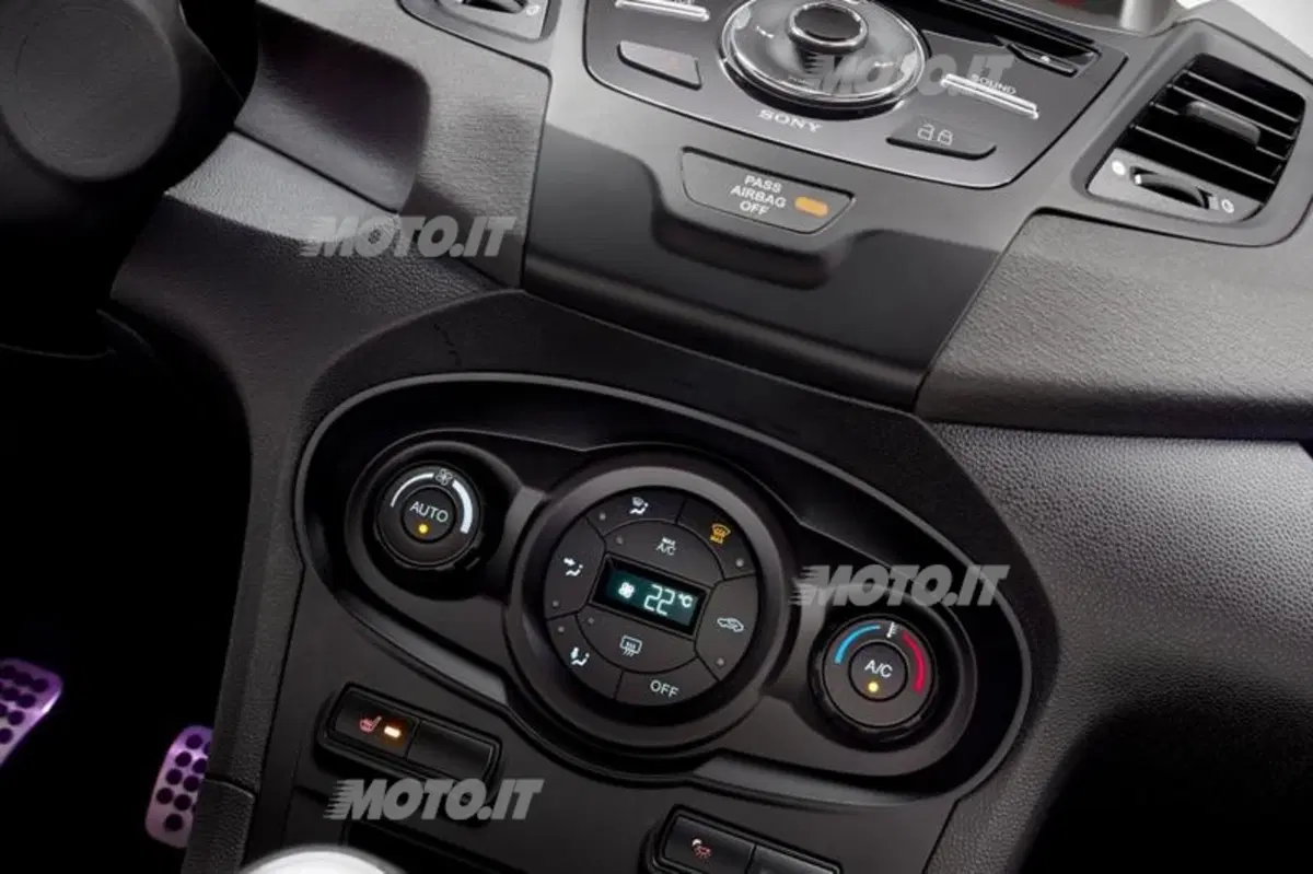 Ford Fiesta ST: aumentata la produzione per la forte domanda (20)