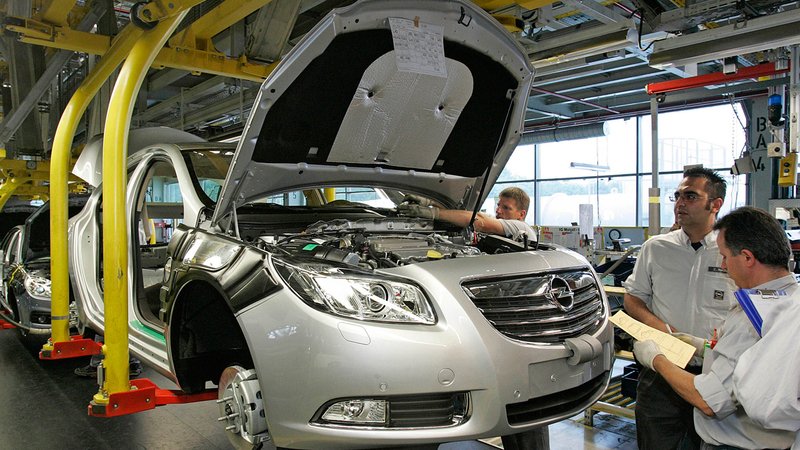 Opel: alla ricerca di 350 ingegneri