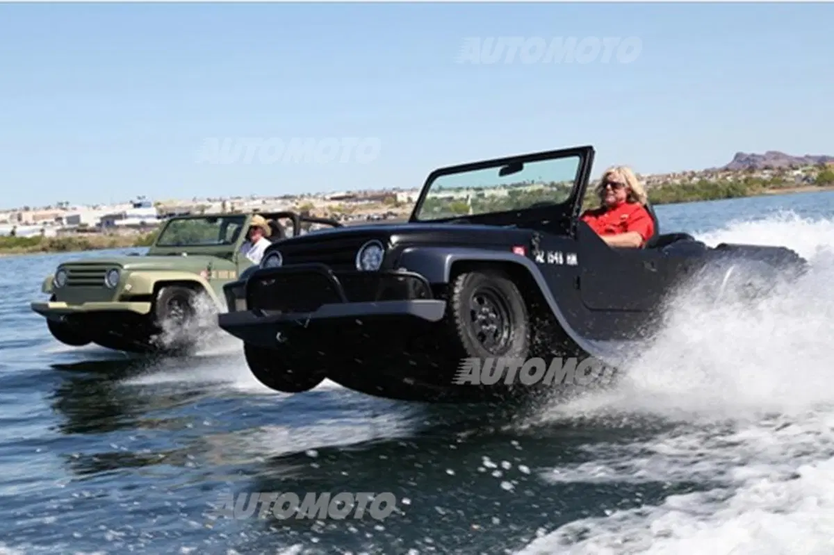 WaterCar Panther: l'auto anfibia più veloce del mondo (6)
