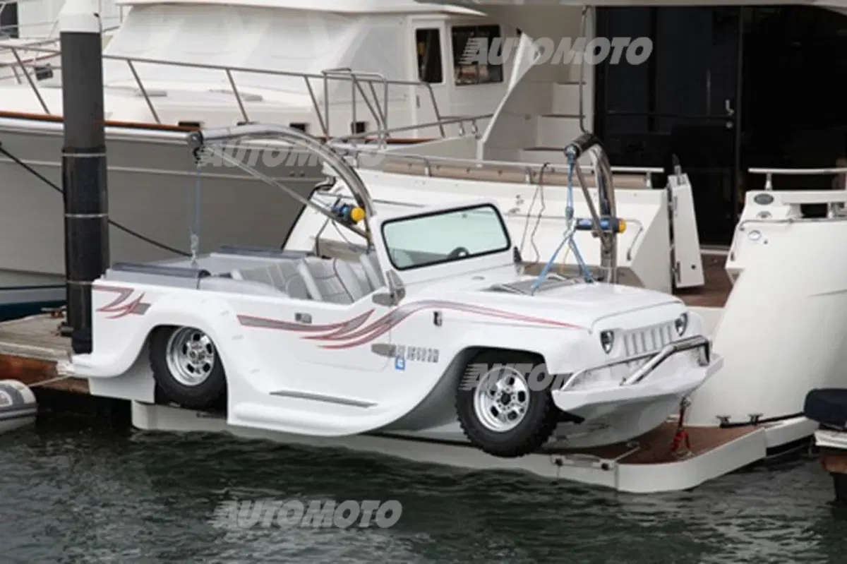 WaterCar Panther: l'auto anfibia più veloce del mondo (8)