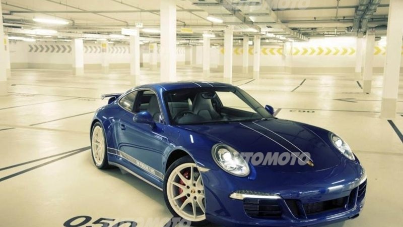 Porsche 911 Carrera 4S: l&#039;esemplare allestito da 5 milioni di appassionati