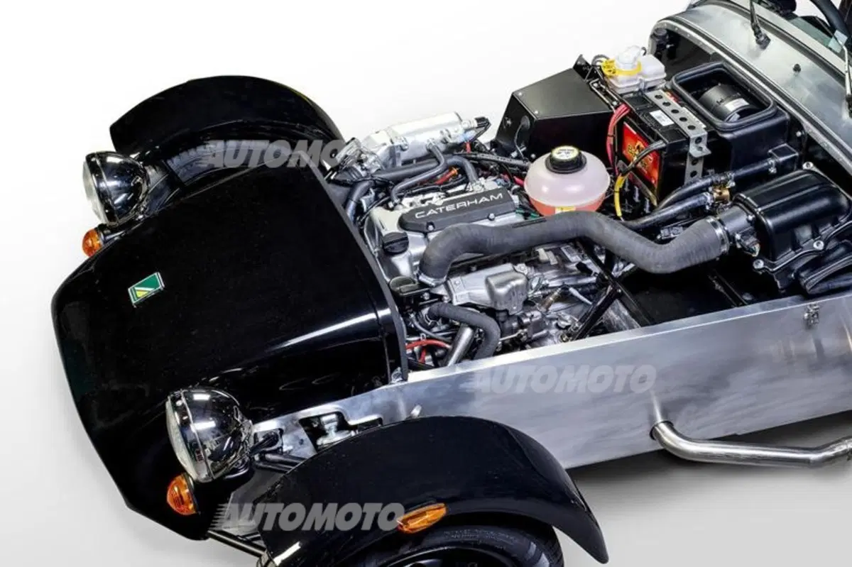 Caterham Seven: la entry level sarà motorizzata Suzuki