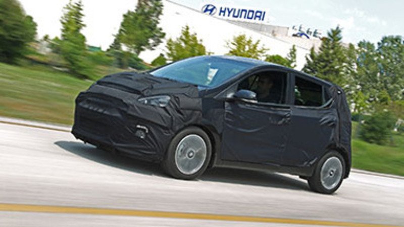Nuova Hyundai i10: abbiamo guidato la nuova serie, vi diciamo come va!