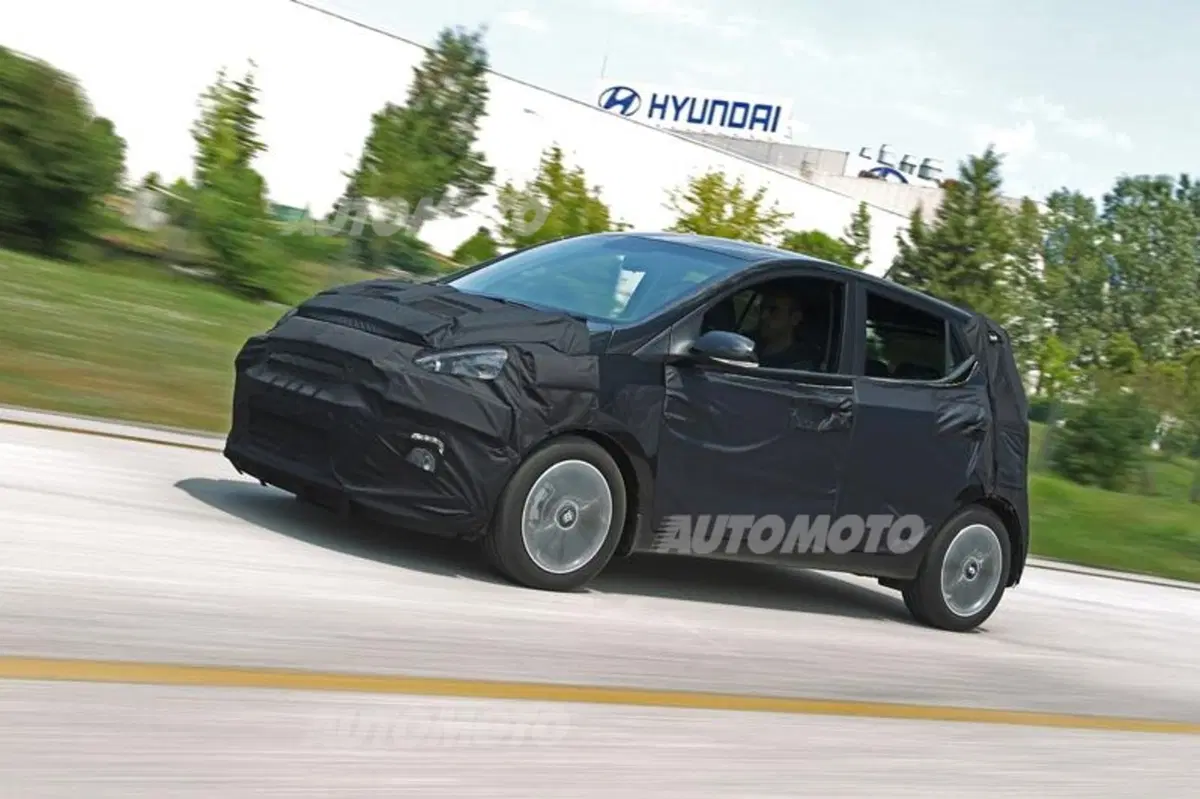 Nuova Hyundai i10: abbiamo guidato la nuova serie, vi diciamo come va! (7)