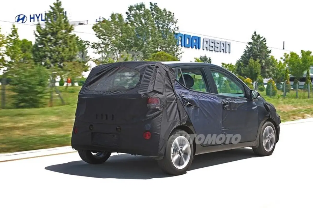 Nuova Hyundai i10: abbiamo guidato la nuova serie, vi diciamo come va! (8)