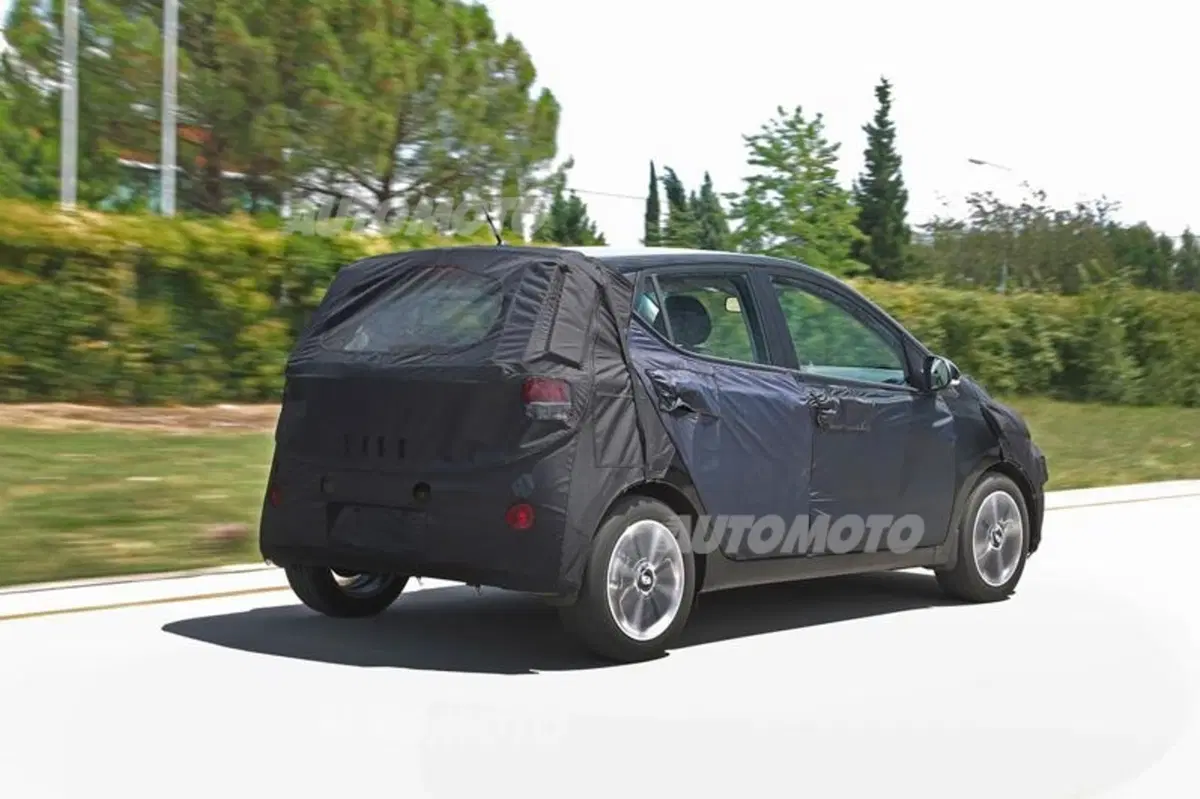 Nuova Hyundai i10: abbiamo guidato la nuova serie, vi diciamo come va! (12)