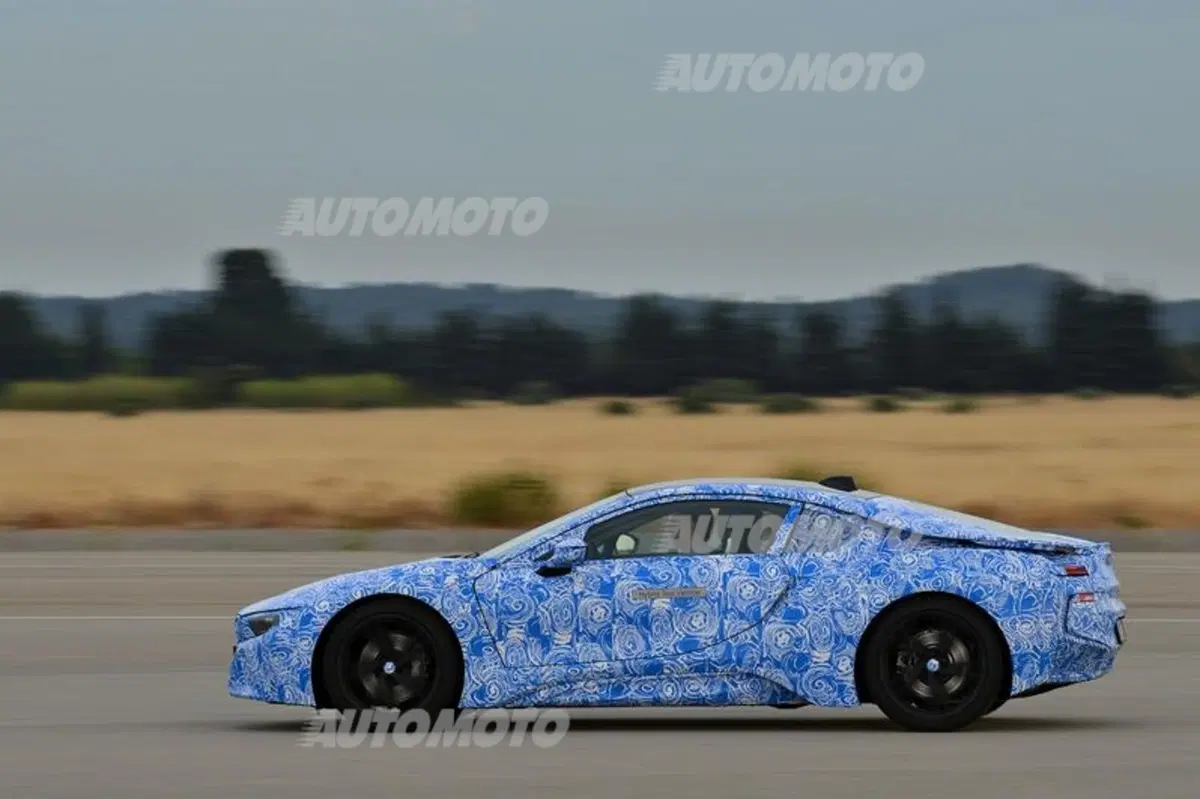 BMW i8: i dati ufficiali (10)