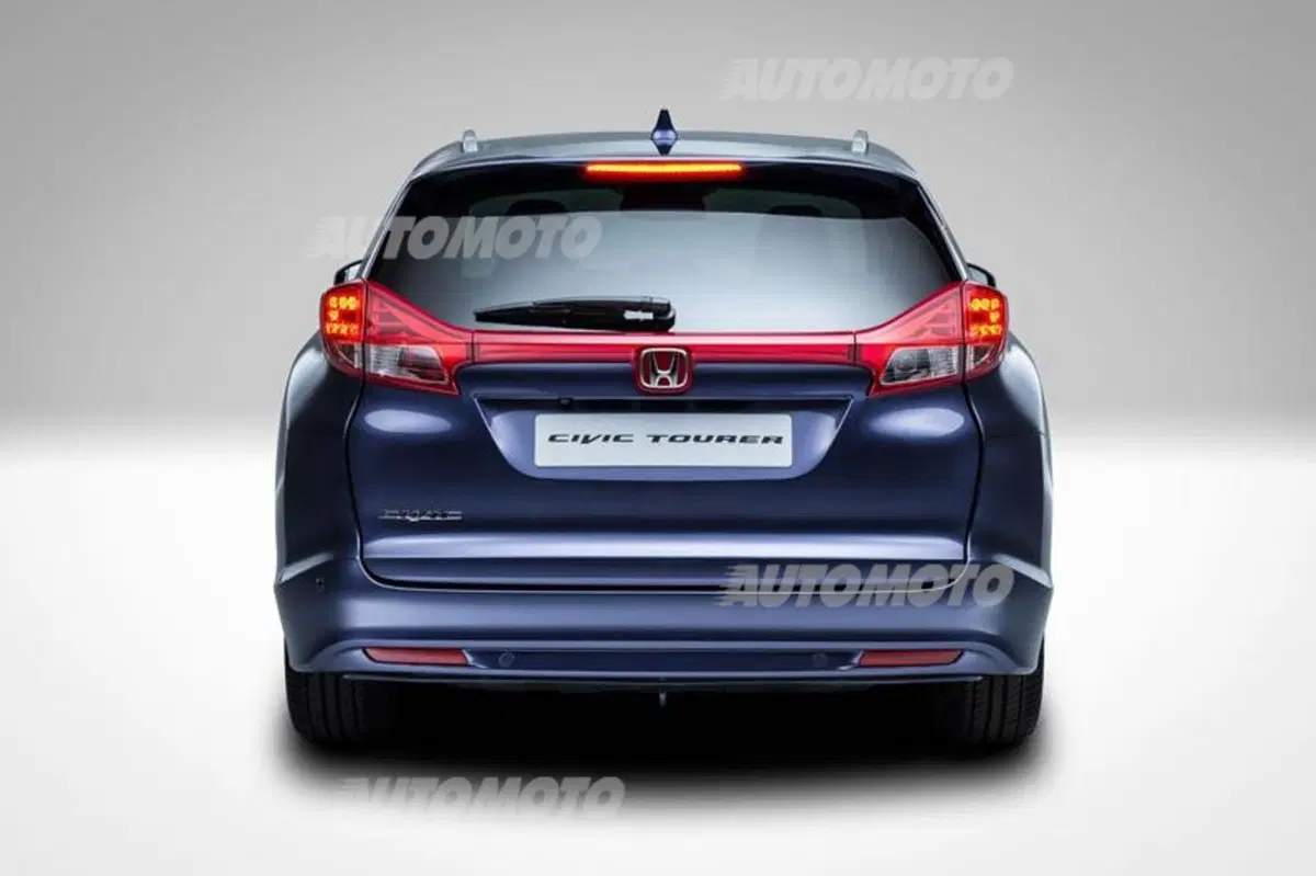 Honda Civic Tourer: prime immagini ufficiali (7)