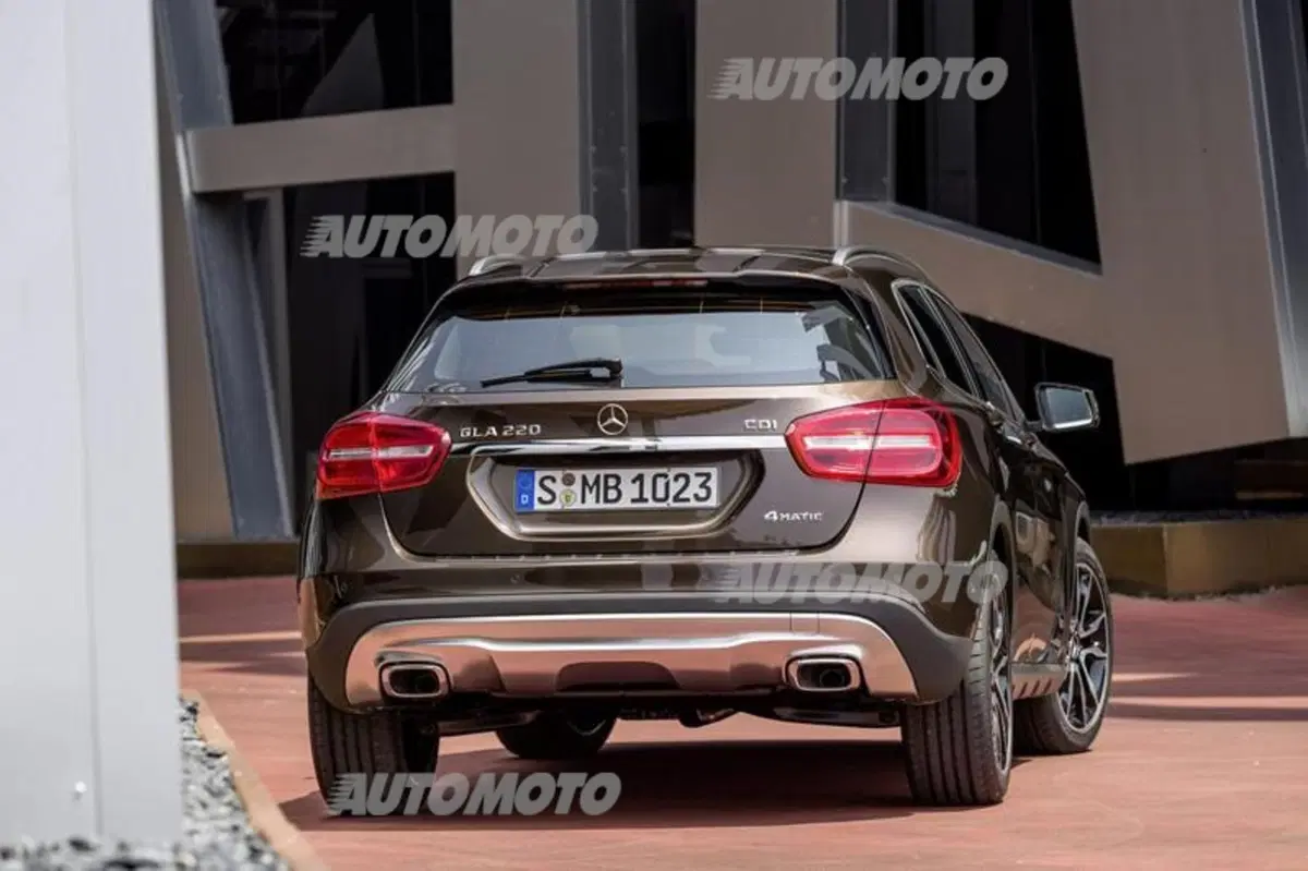 Mercedes GLA: foto e informazioni ufficiali (13)