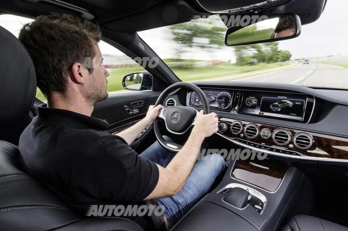 Mercedes-Benz Classe S 500 Plug-In Hybrid (2)
