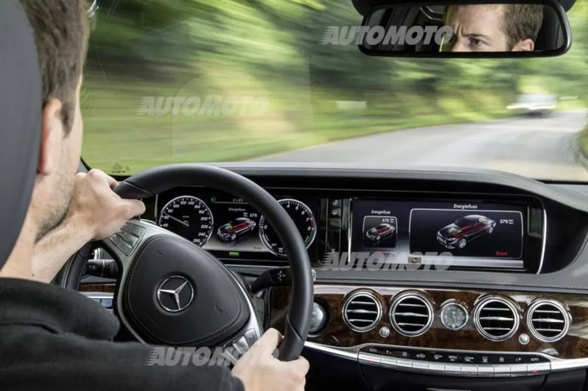 Mercedes-Benz Classe S 500 Plug-In Hybrid (7)