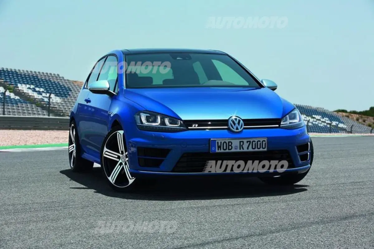 Nuova Volkswagen Golf R