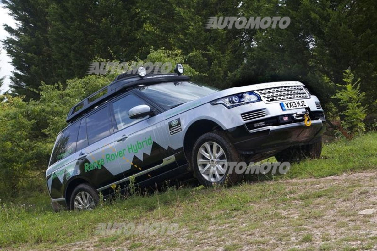 Range Rover e Range Rover Sport Hybrid arrivano le versioni ibride a