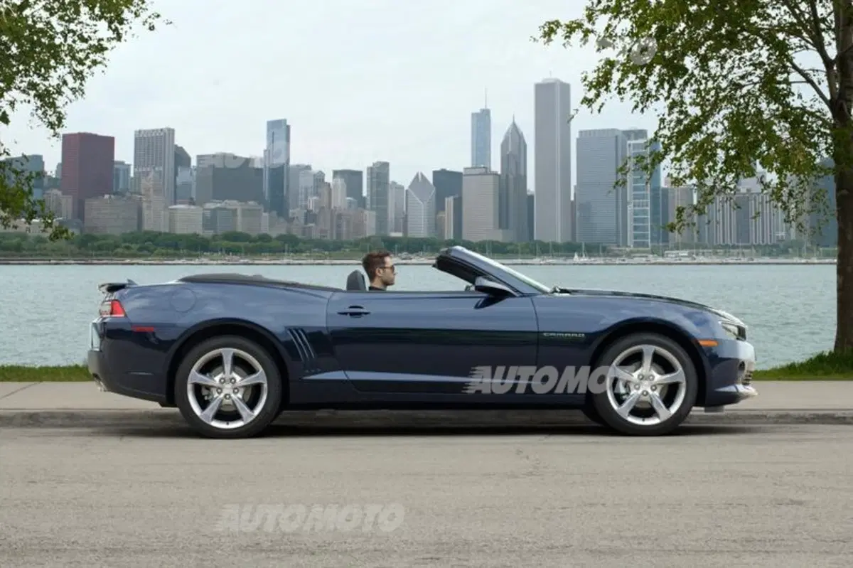 Chevrolet Camaro restyling: dettagli, prezzi e immagini ufficiali (2)