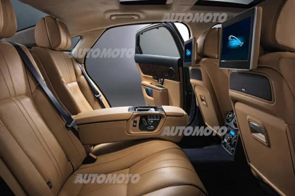Jaguar XJ 2014: arriva il 4 cilindri turbo benzina da 240 CV (5)