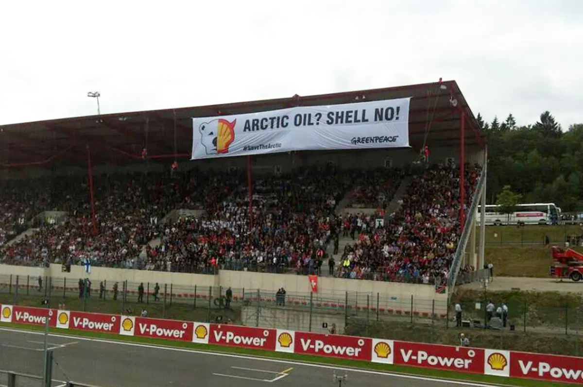 F1 Spa 2013: in Belgio arriva la protesta di Greenpeace (2)