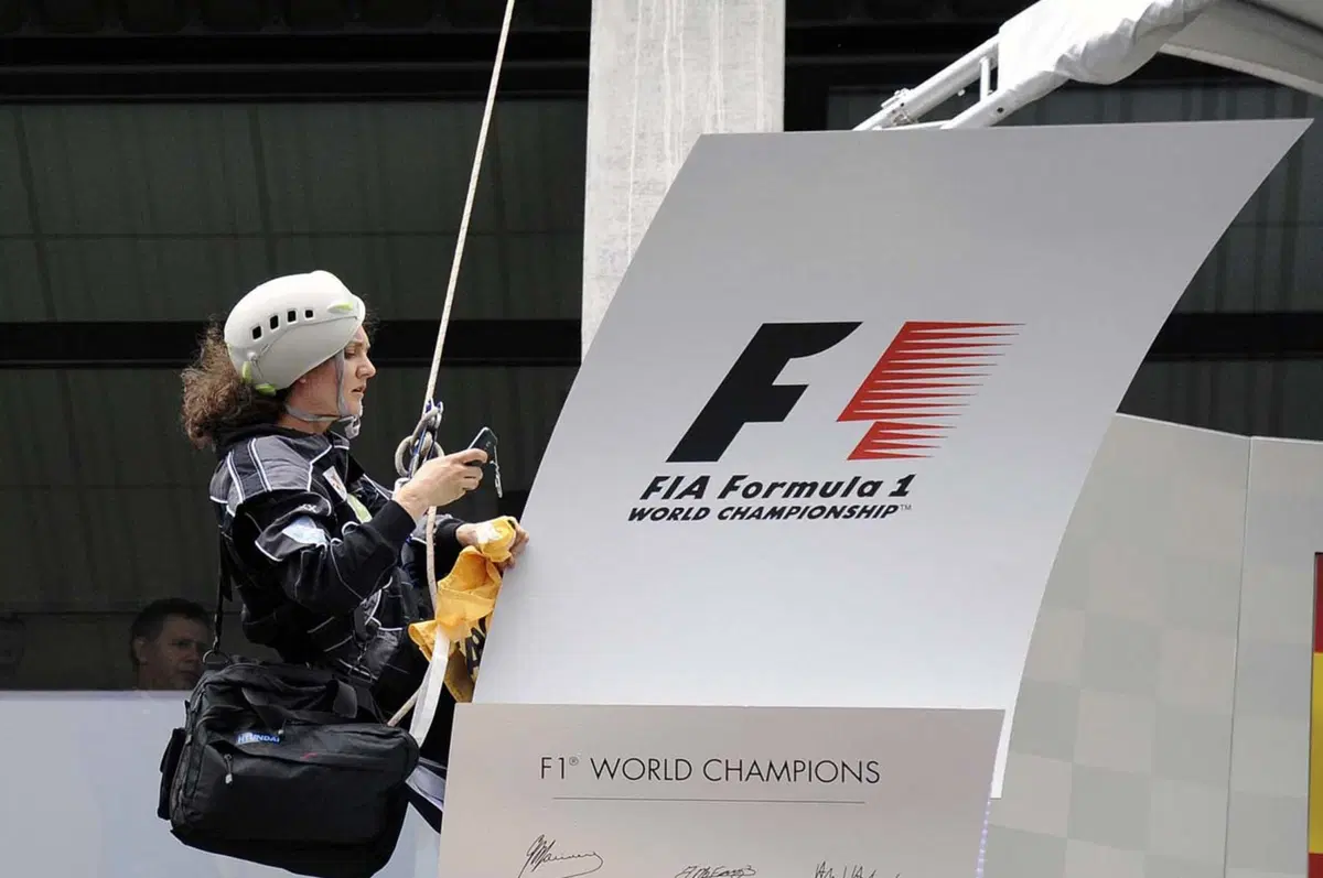 F1 Spa 2013: in Belgio arriva la protesta di Greenpeace (6)
