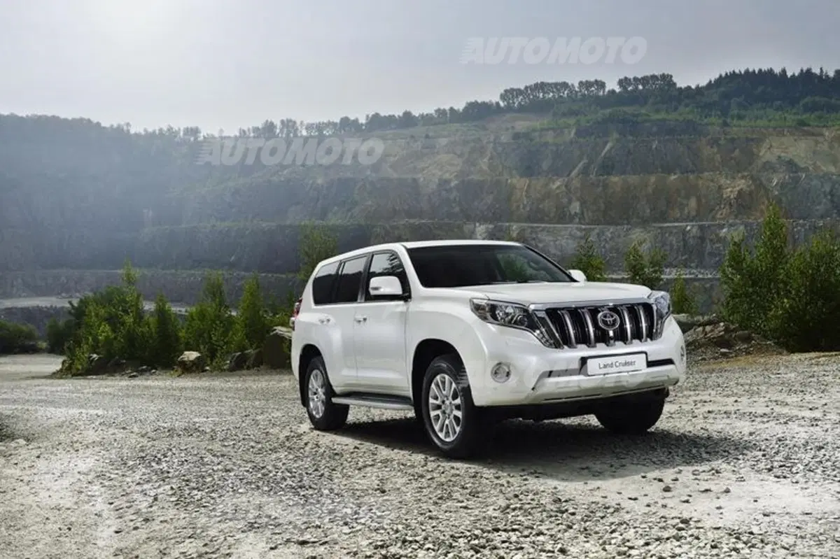 Toyota Land Cruiser restyling (8)