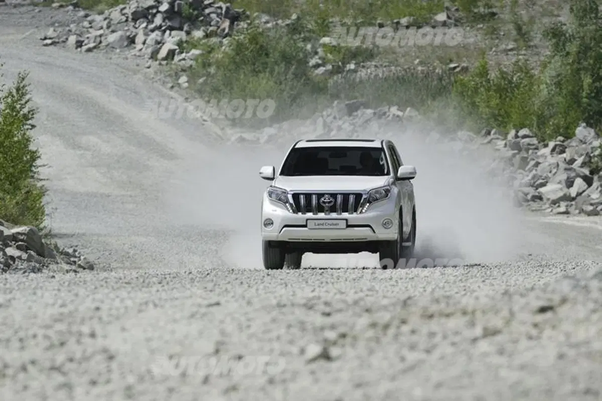 Toyota Land Cruiser restyling (9)