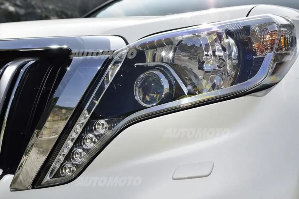 Toyota Land Cruiser restyling (33)