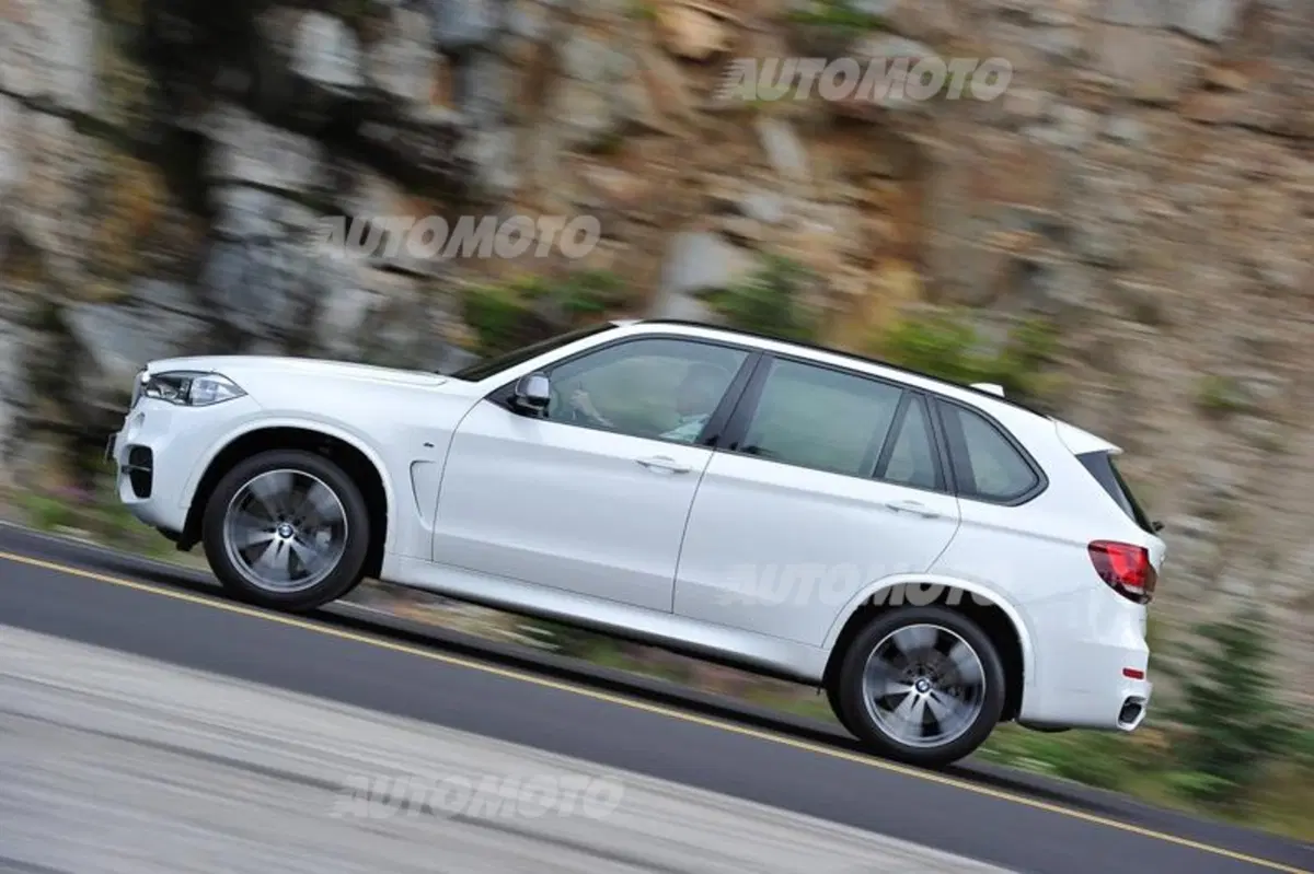 Nuova BMW X5 M50d (6)