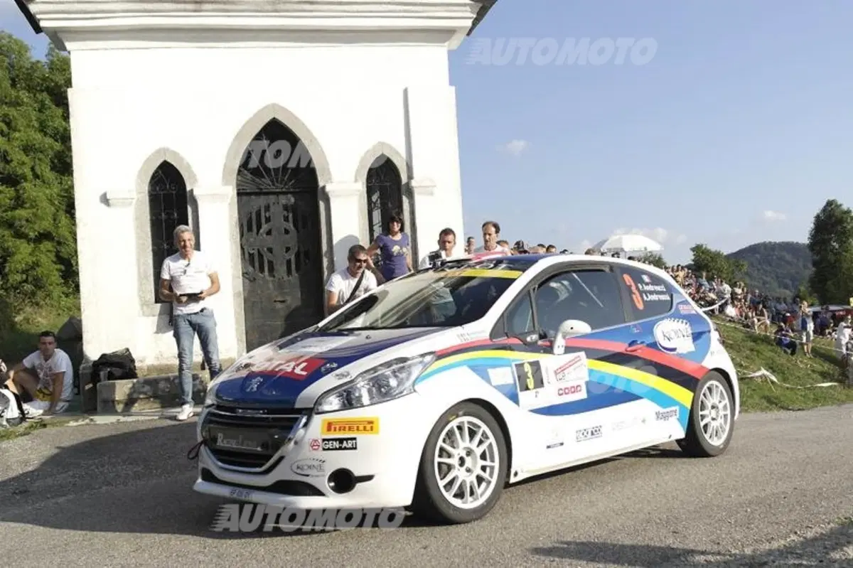 CIR 2013. Umberto Scandola (Skoda Fabia) solitario in testa al Rally del Friuli Venezia Giulia (2)