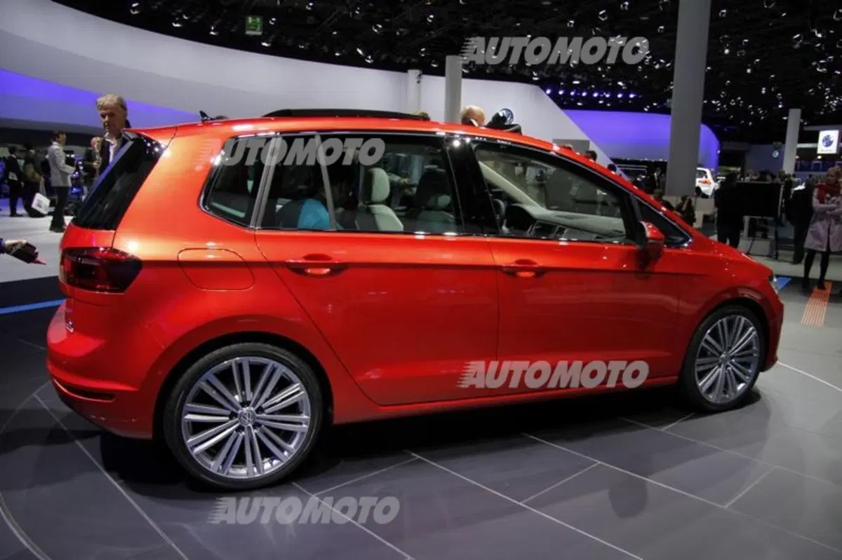 Volkswagen al Salone di Francoforte 2013 (18)