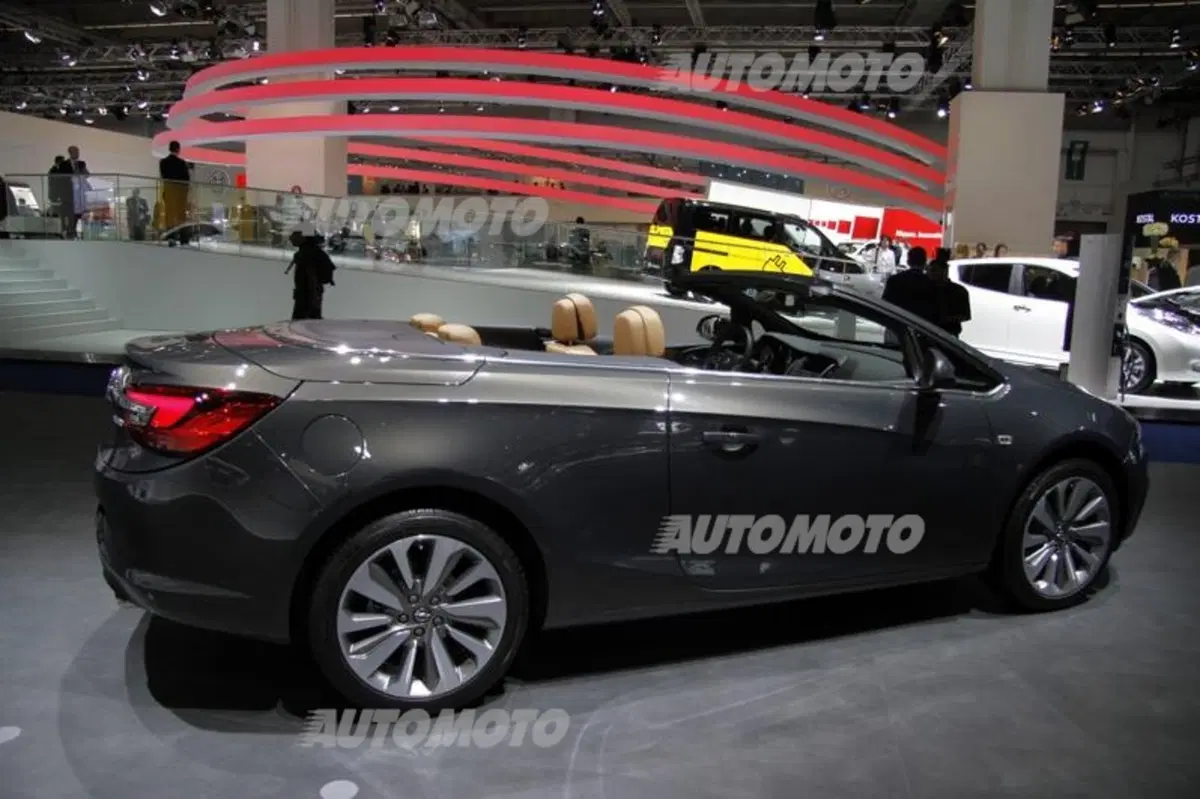 Opel al Salone di Francoforte 2013 (24)