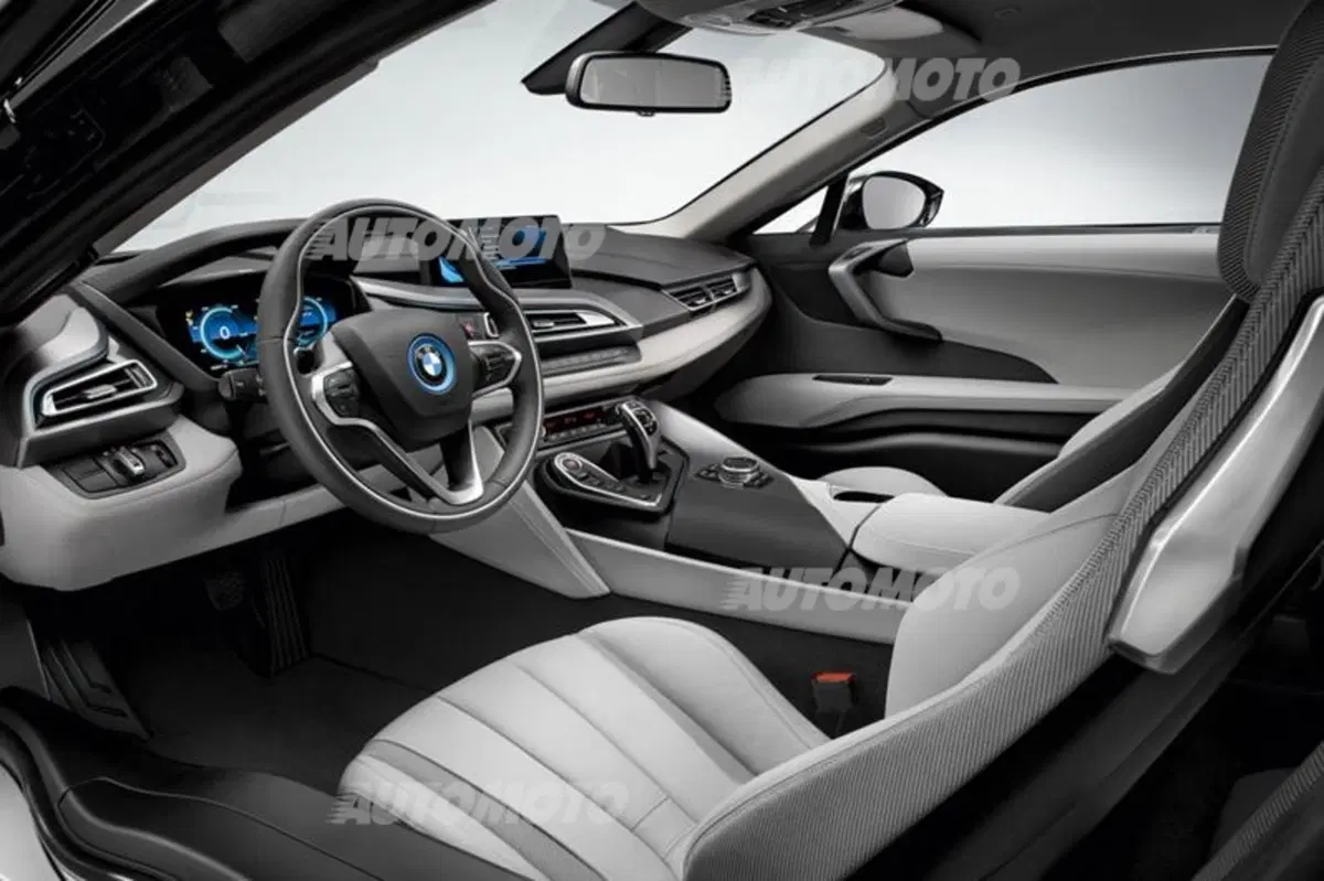 BMW i8: ecco la versione di serie (2)