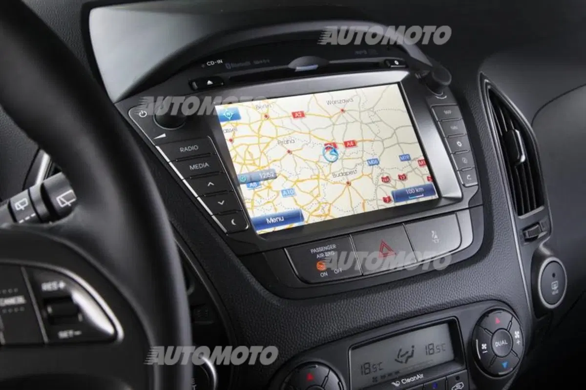 Hyundai ix35 restyling: listino prezzi (27)