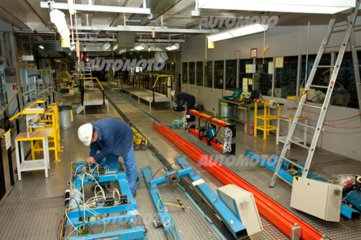 Opel: per sostenere la domanda di Adam ne verranno ampliati gli stabilimenti (3)