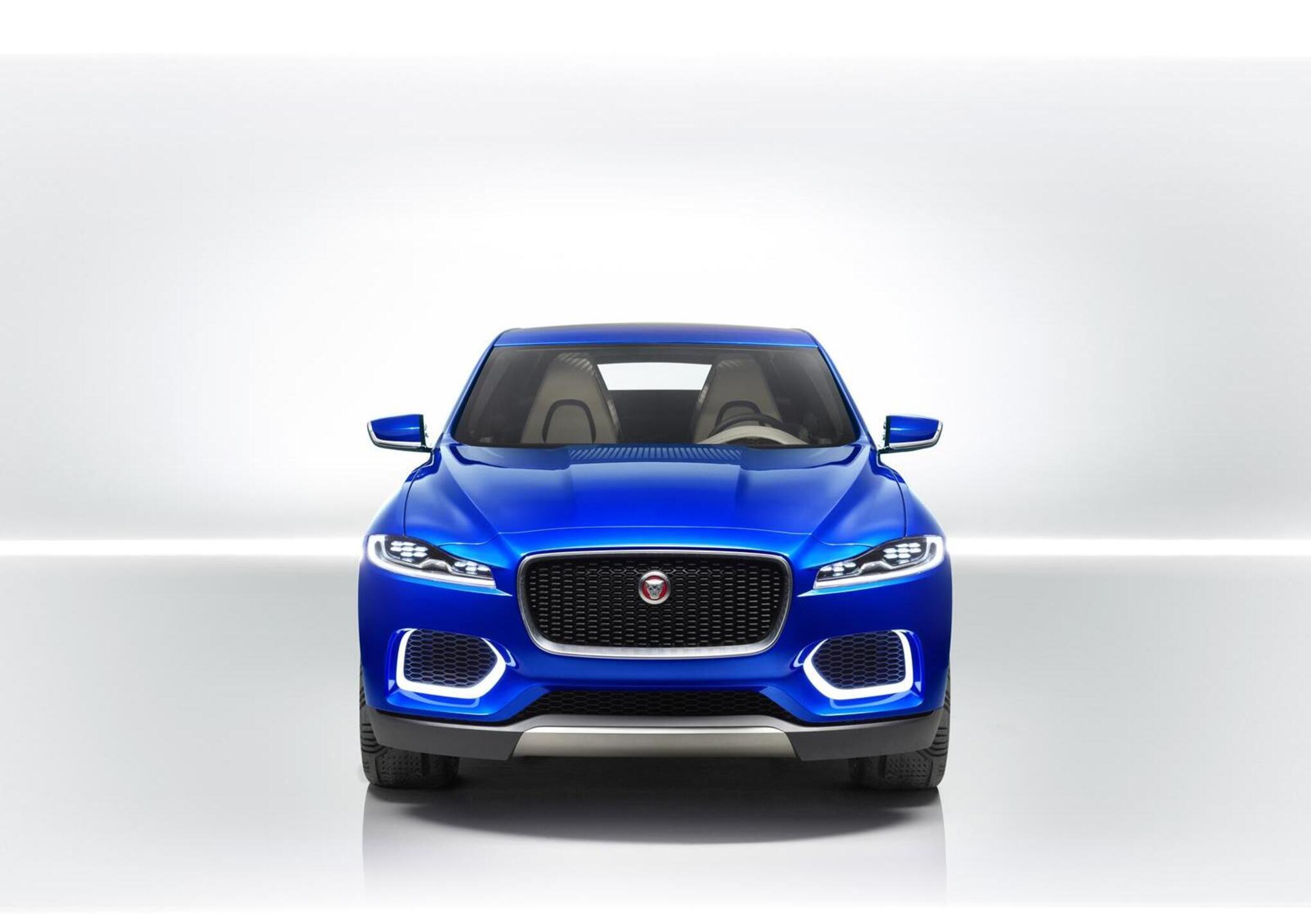 Jaguar C X17 Concept Prime Immagini Ufficiali Saloni Automotoit