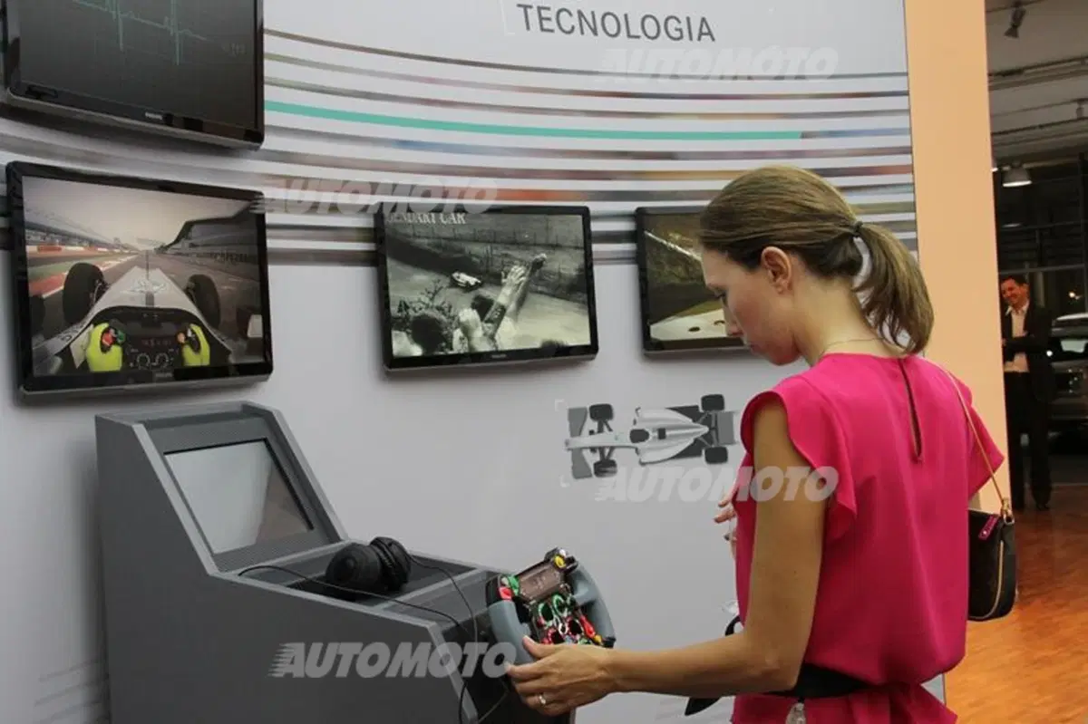 Mercedes: la storia sportiva della Stella nella mostra “Motorsport: team, tecnica e tradizione” (14)