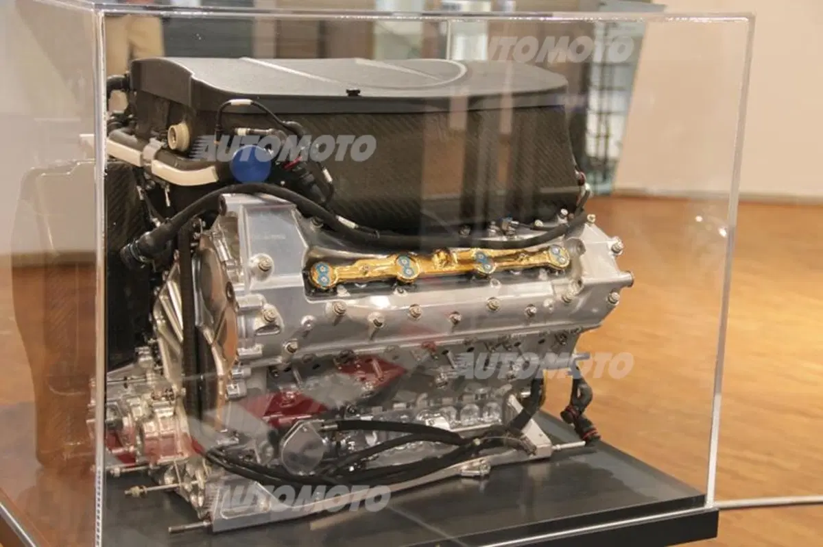 Mercedes: la storia sportiva della Stella nella mostra “Motorsport: team, tecnica e tradizione” (15)