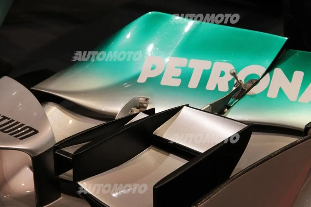 Mercedes: la storia sportiva della Stella nella mostra “Motorsport: team, tecnica e tradizione” (22)