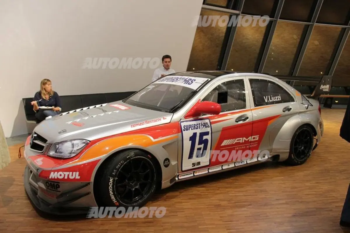 Mercedes: la storia sportiva della Stella nella mostra “Motorsport: team, tecnica e tradizione” (23)