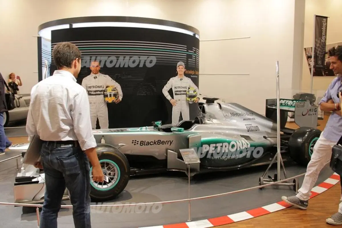 Mercedes: la storia sportiva della Stella nella mostra “Motorsport: team, tecnica e tradizione” (25)