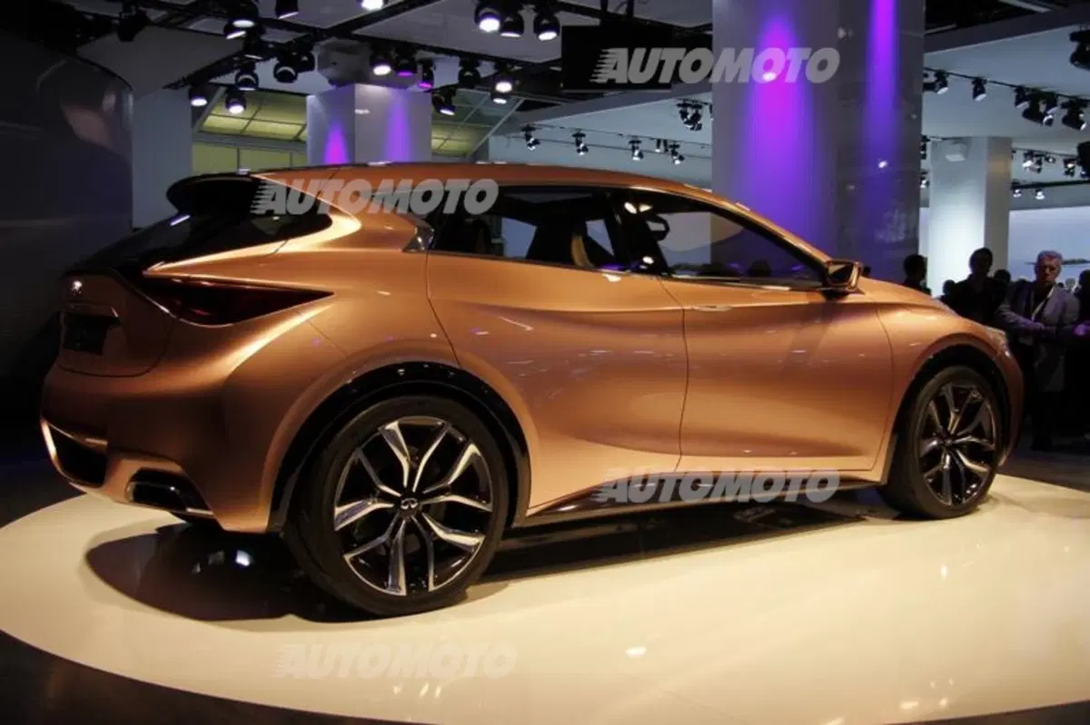 Infiniti al Salone di Francoforte 2013 (3)